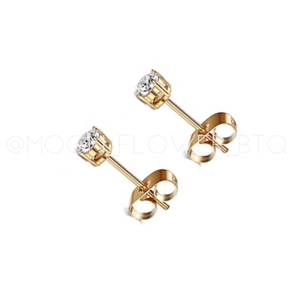 MoonFlowerBtq Jewelry - 14k Gold Round CZ Stud Earrings
